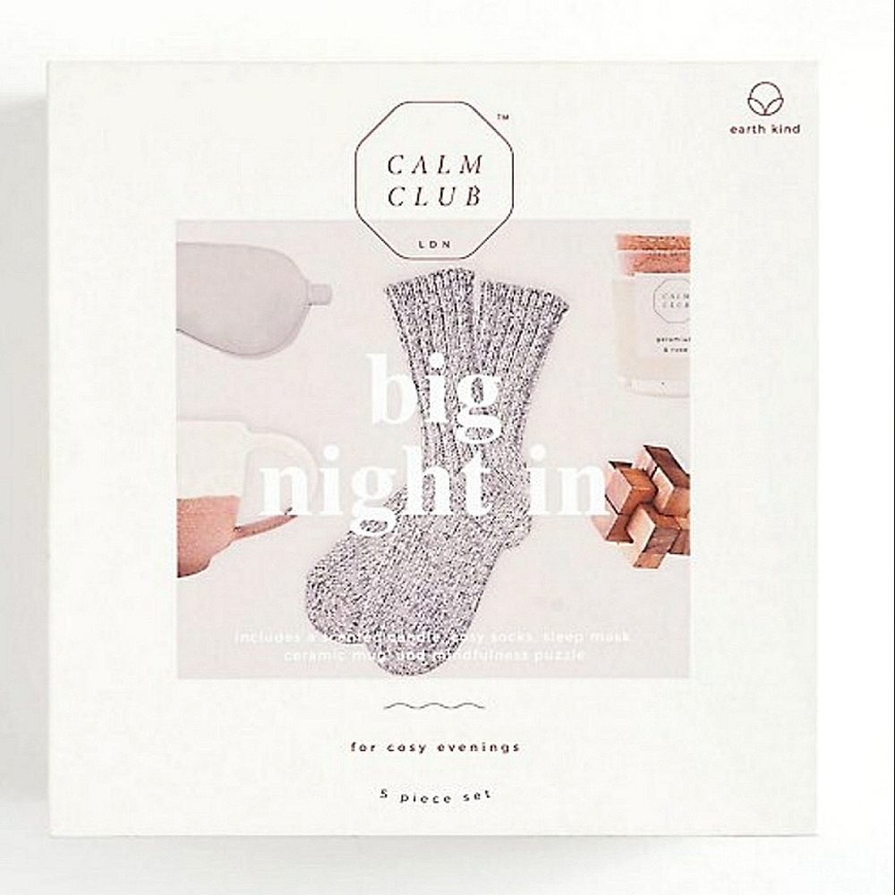 CALM CLUB BIG NIGHT IN KIT, SIZE  10" x 9.5" x 5", ORIGINALLY $70.00